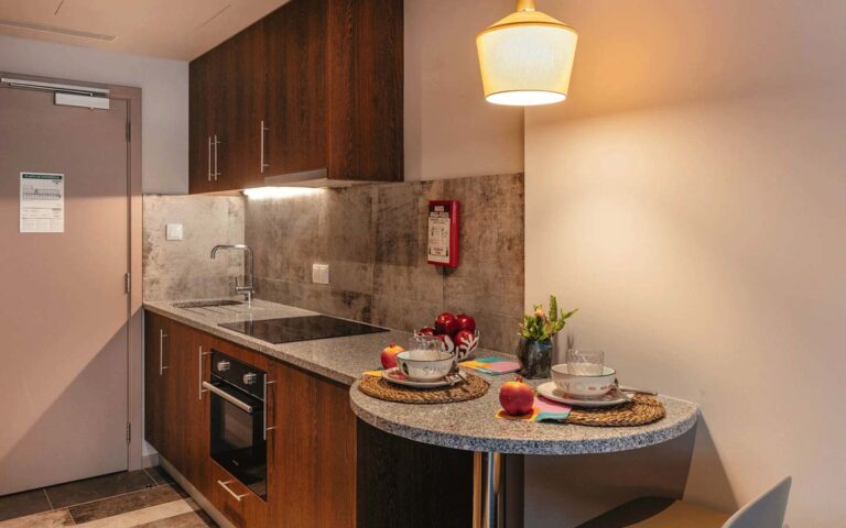 Estúdio Standard Livensa Living Porto Campus