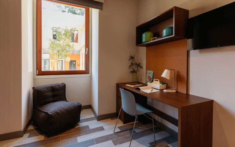 Estúdio Premium Livensa Living Coimbra Rio