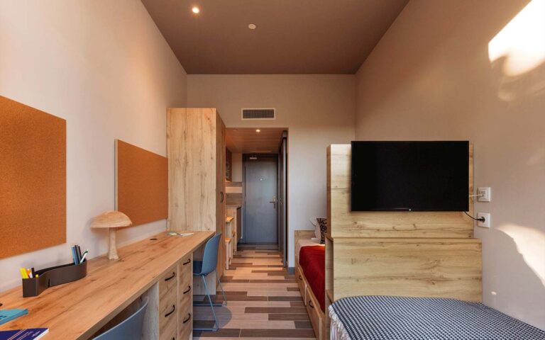 Estúdio Twin Premium Livensa Living Coimbra Rio