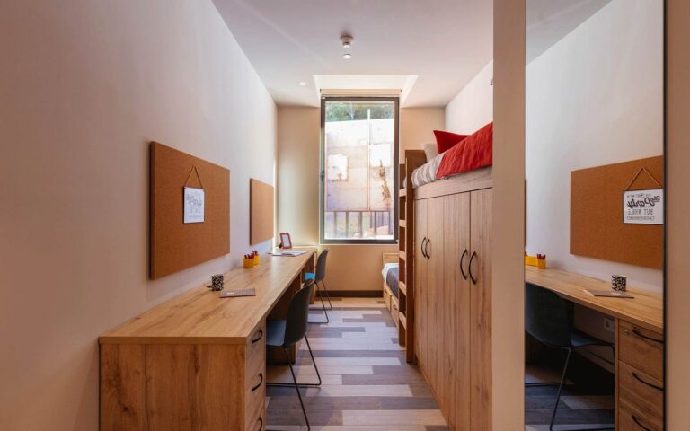 Estúdio Twin Superior Livensa Living Coimbra Rio