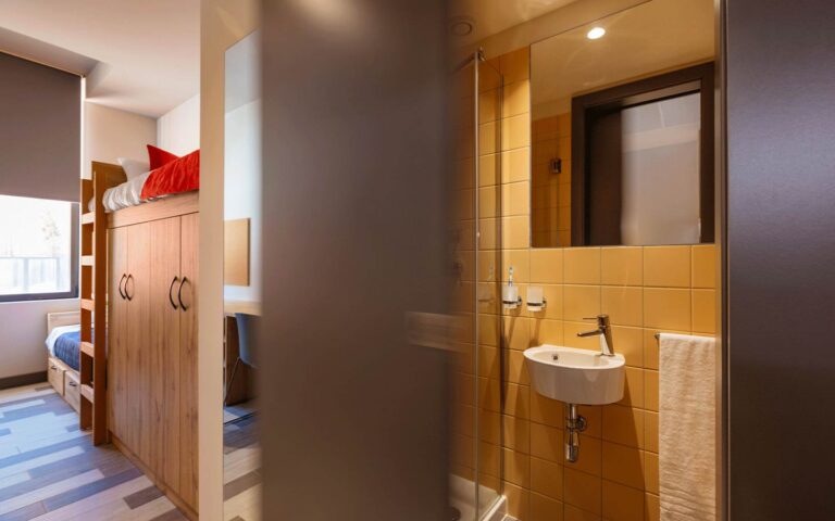 Estúdio Twin Superior Livensa Living Coimbra Rio