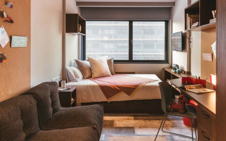 Estúdio Premium Livensa Living Porto Campus