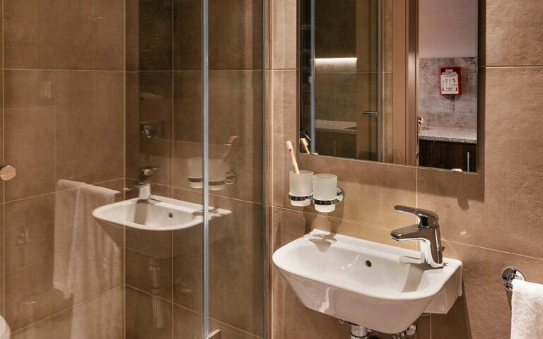 Estúdio Standard com Terraço Livensa Living Porto Campus