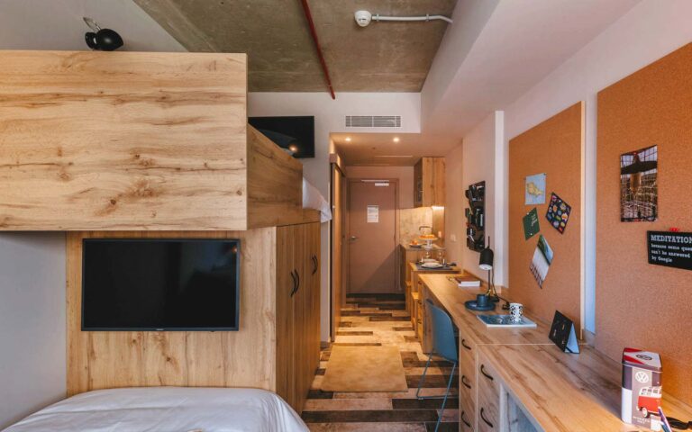 Estúdio Twin Superior Livensa Living Porto Campus