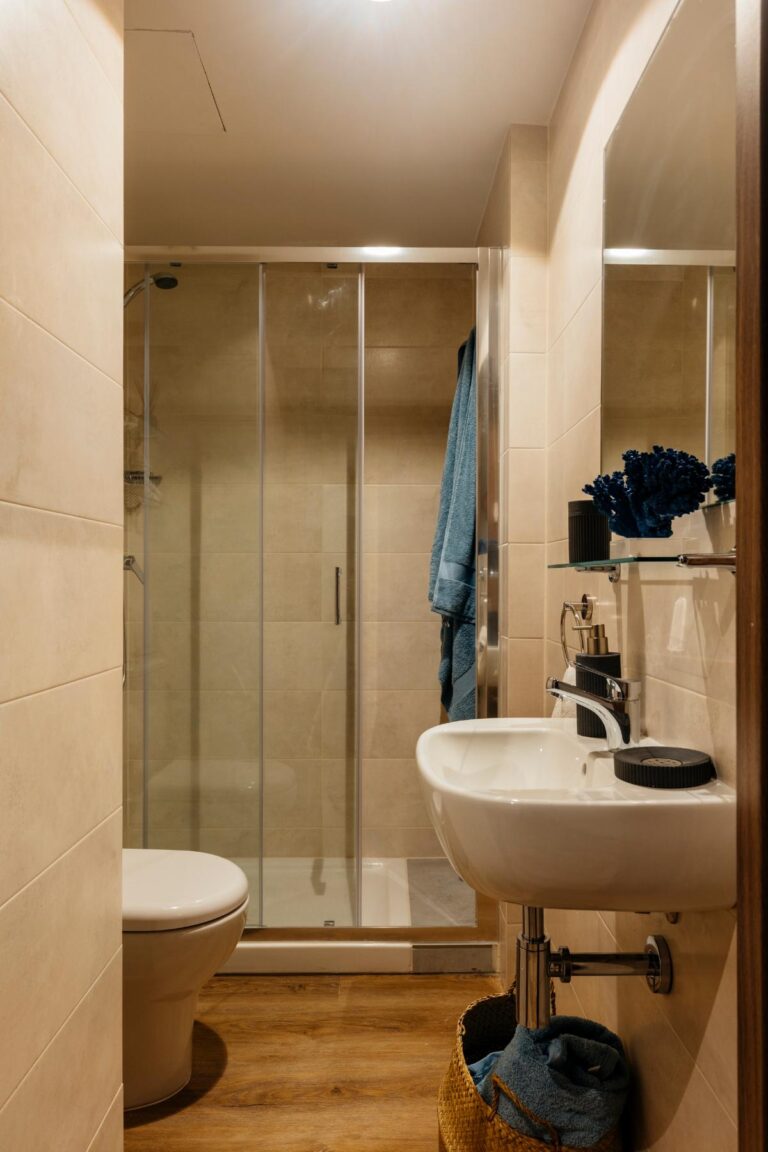 4. Marina - Studio Superior - Bathroom