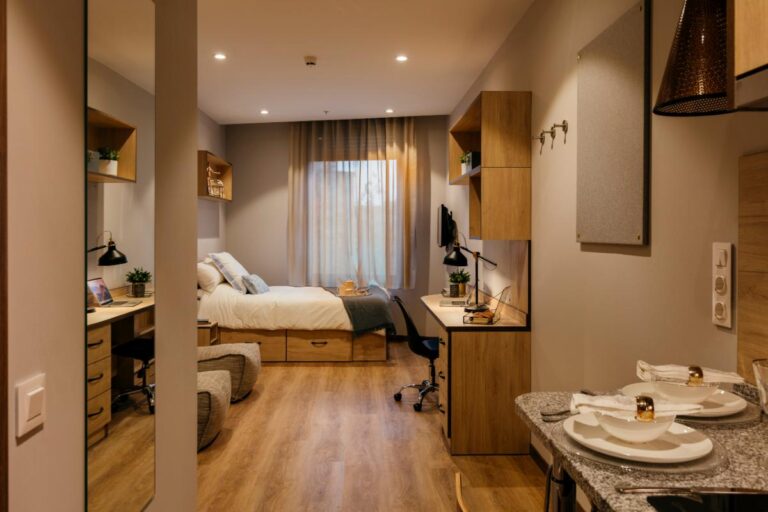 5. Marina - Studio Superior - all