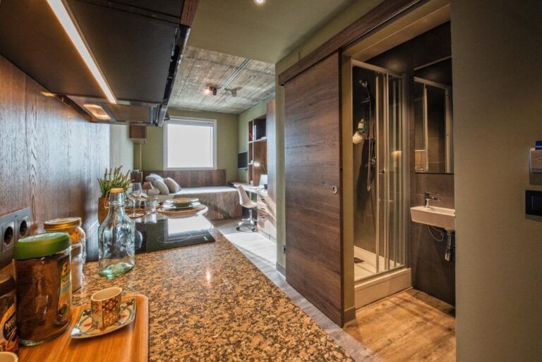 6. DA- Studio Superior- All