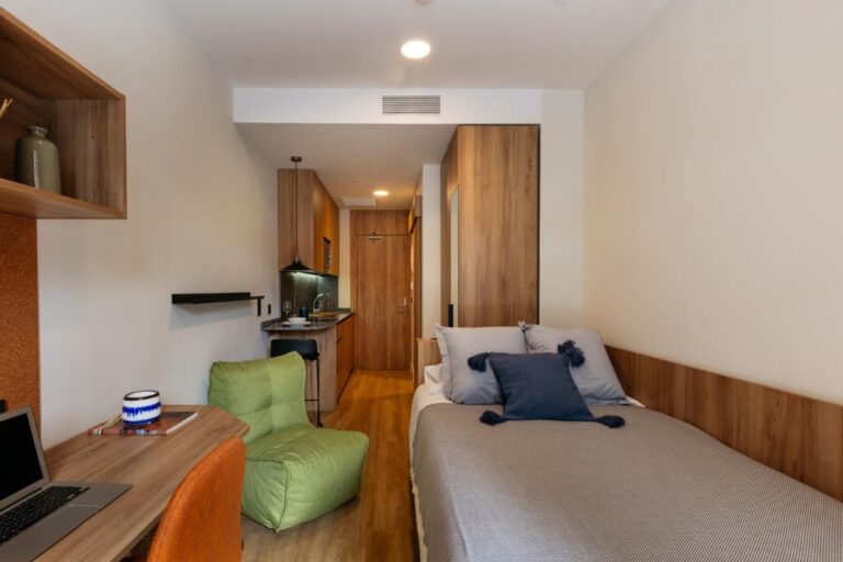 Sevilla_standard - superior con terraza 2