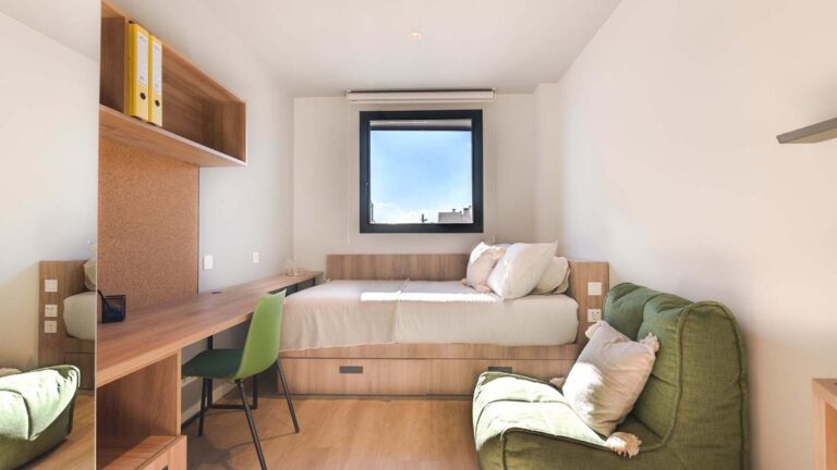 VViveros_1. Studio w kitchennette standard